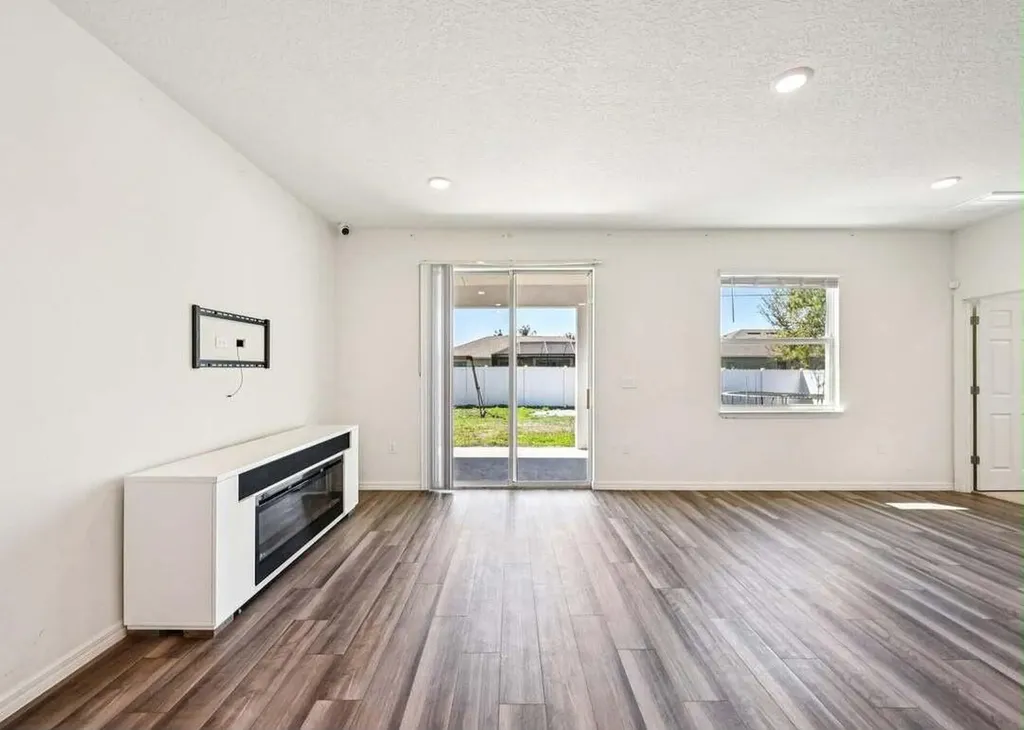 1626 SW Neptune Avenue Port St Lucie FL 34953