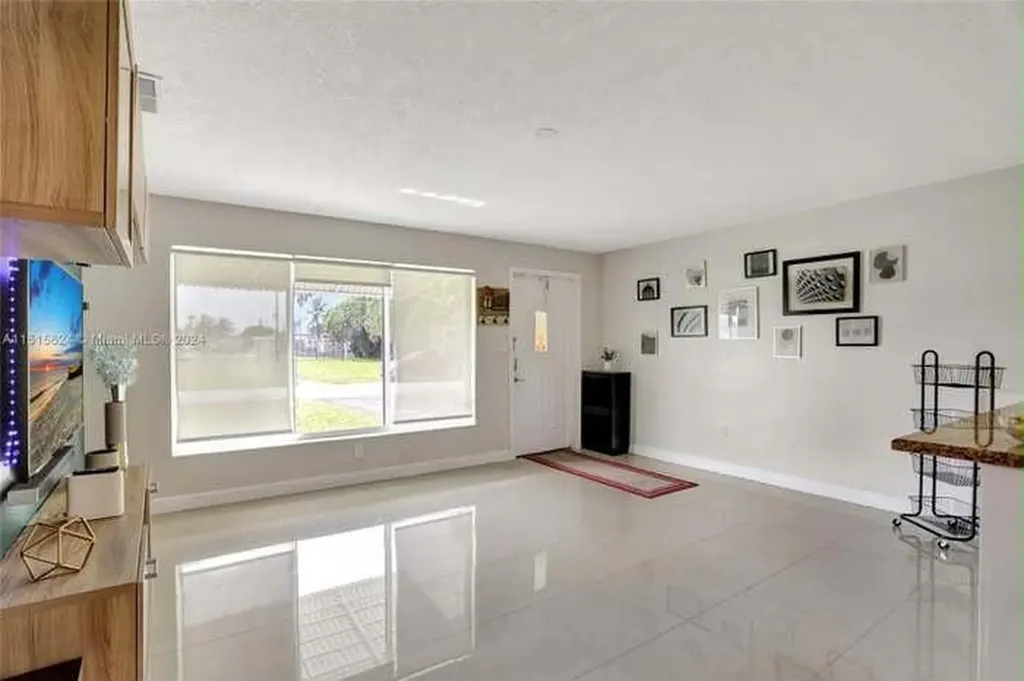 6807 NW 29th Street Sunrise FL 33313