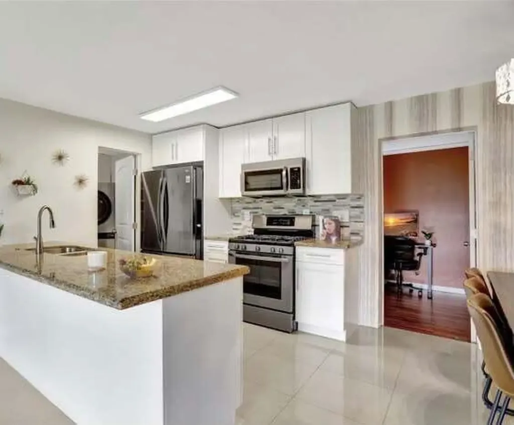 6807 NW 29th Street Sunrise FL 33313
