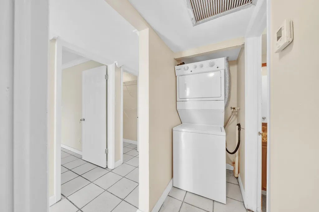 221 NW 43rd Place Deerfield Beach FL 33064