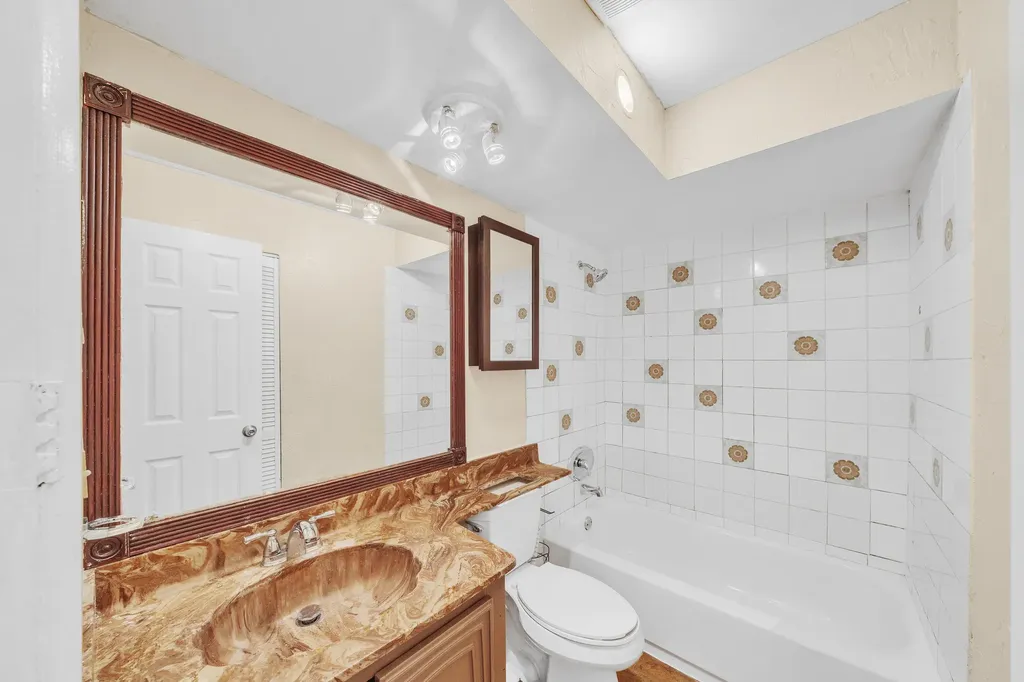 221 NW 43rd Place Deerfield Beach FL 33064
