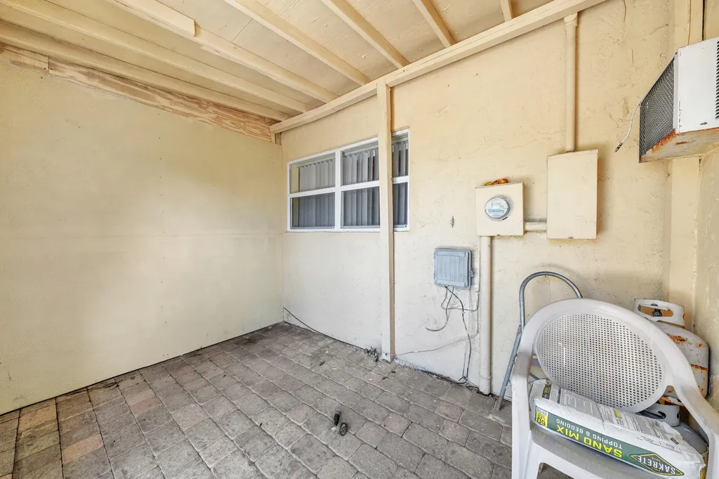 221 NW 43rd Place Deerfield Beach FL 33064