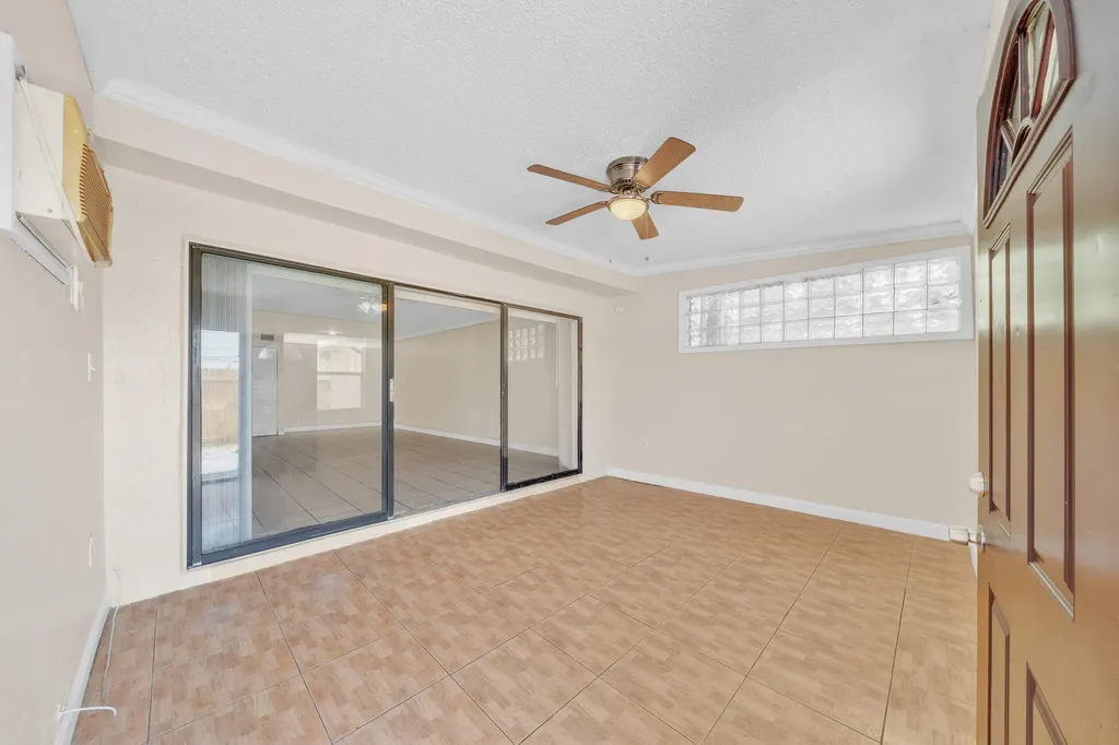 221 NW 43rd Place Deerfield Beach FL 33064