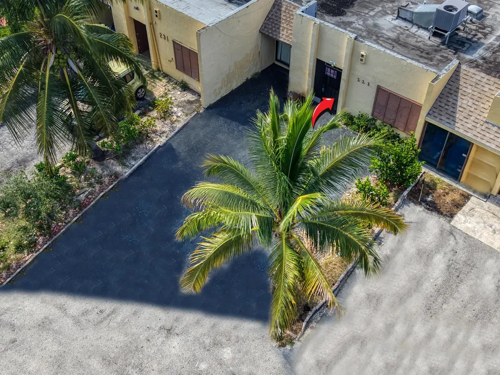 221 NW 43rd Place Deerfield Beach FL 33064