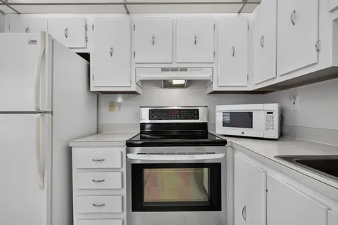 40 Burgundy A Delray Beach FL 33484