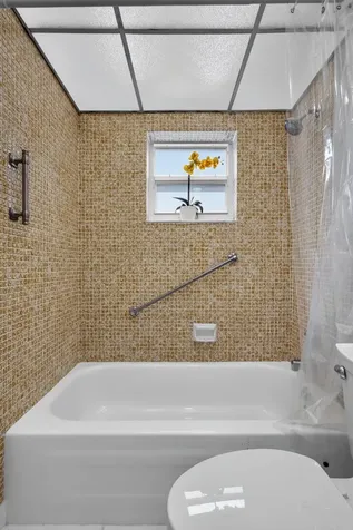 40 Burgundy A Delray Beach FL 33484
