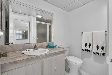 40 Burgundy A Delray Beach FL 33484