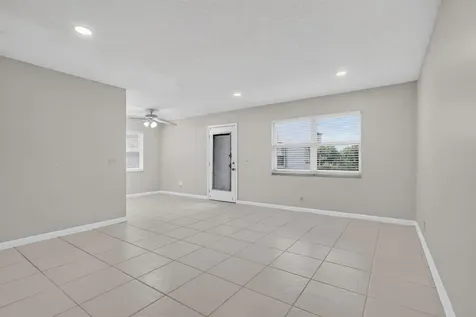 40 Burgundy A Delray Beach FL 33484