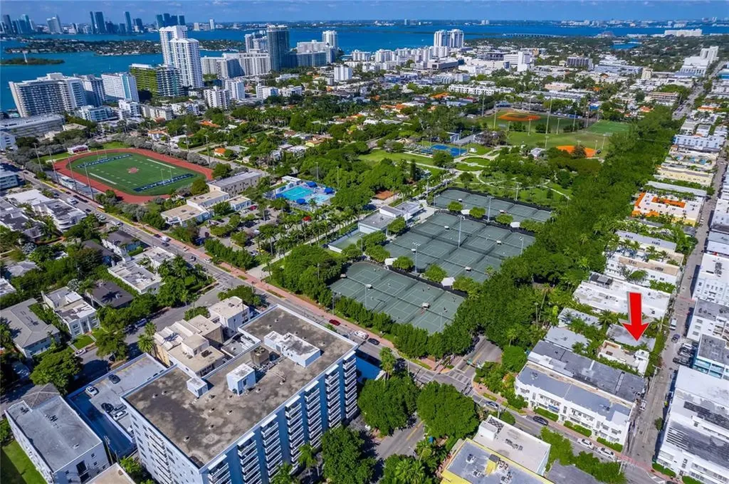 1117 Meridian Avenue Miami Beach FL 33139