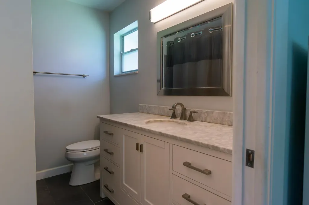 715 SW 18th Street Boynton Beach FL 33426