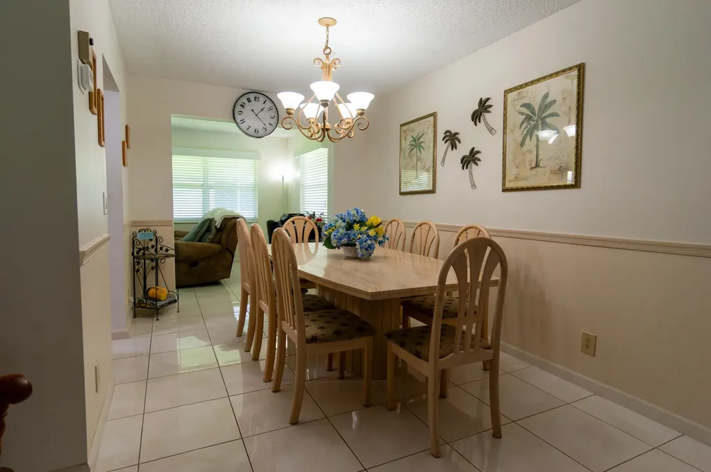 715 SW 18th Street Boynton Beach FL 33426