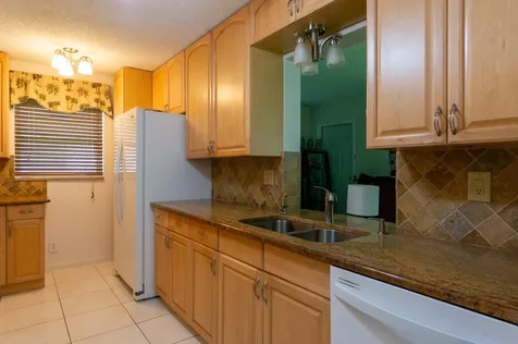 715 SW 18th Street Boynton Beach FL 33426