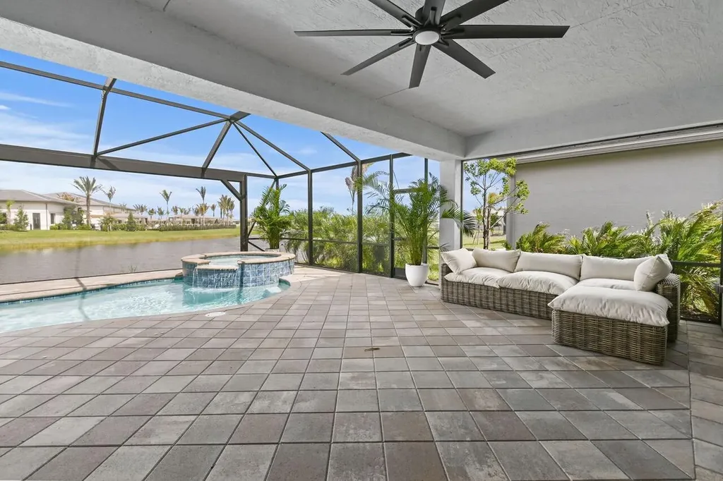 12389 SW Water Dance Way Port St Lucie FL 34987
