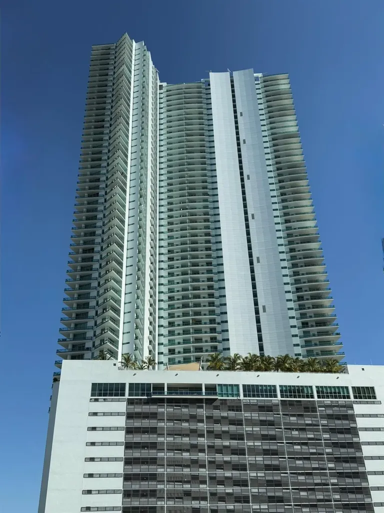 900 Biscayne Boulevard Miami FL 33132