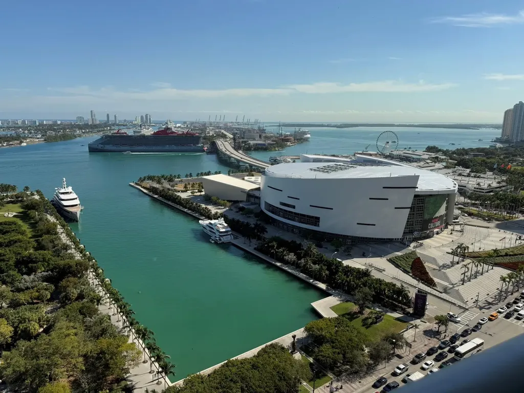 900 Biscayne Boulevard Miami FL 33132