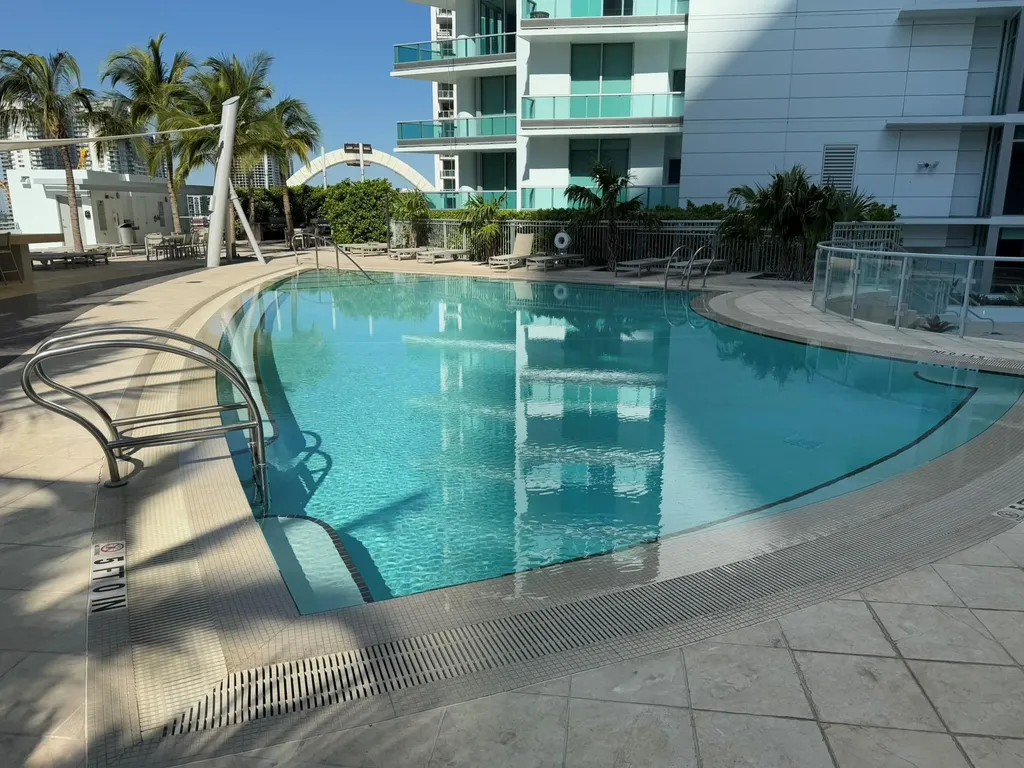 900 Biscayne Boulevard Miami FL 33132