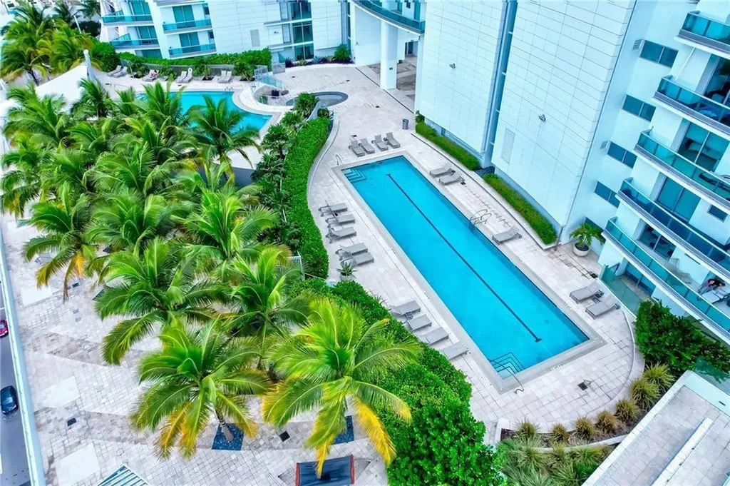 900 Biscayne Boulevard Miami FL 33132
