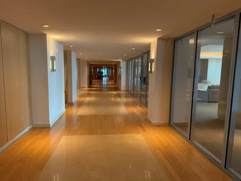 900 Biscayne Boulevard Miami FL 33132
