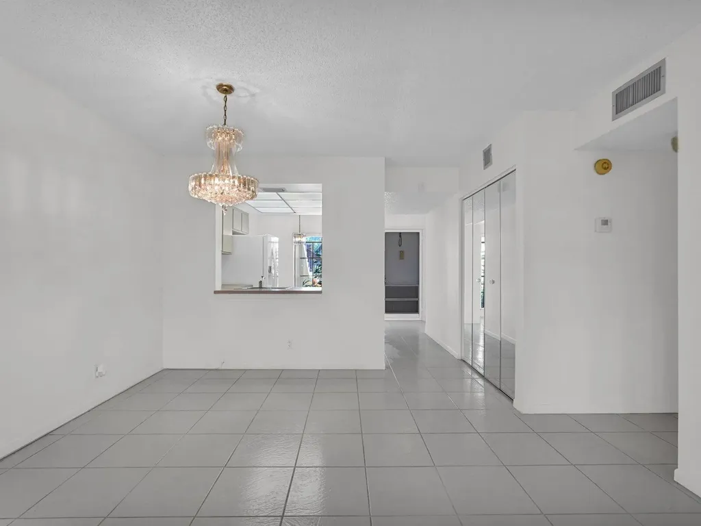 2011 SW 15th Street Deerfield Beach FL 33442