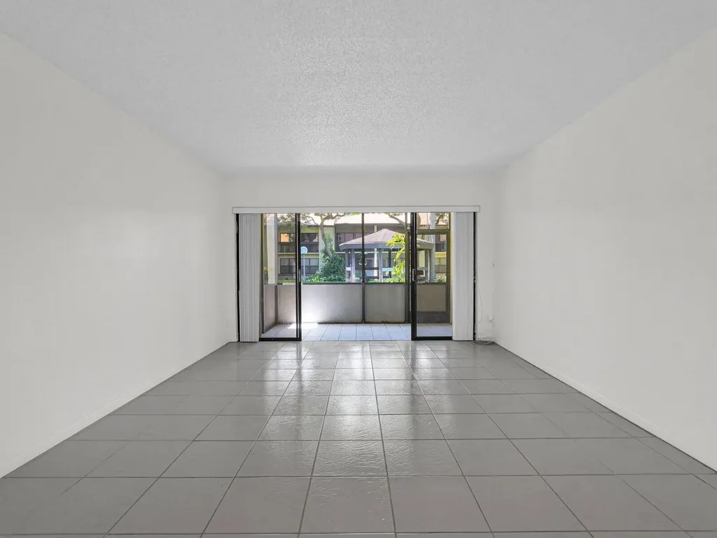 2011 SW 15th Street Deerfield Beach FL 33442
