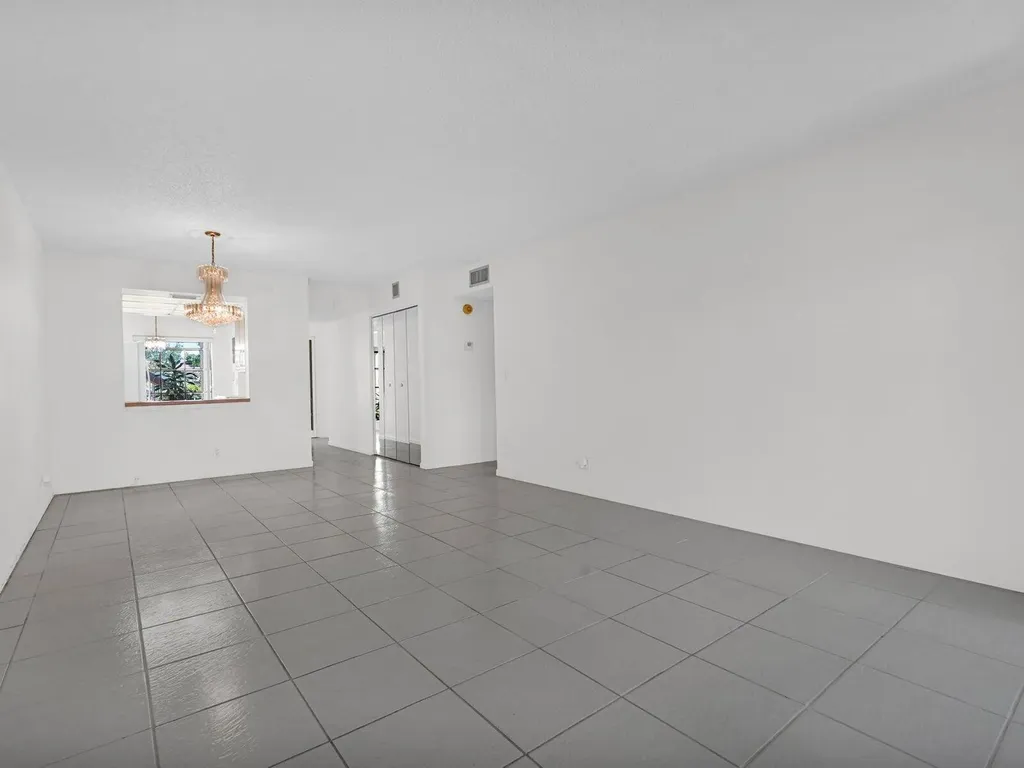 2011 SW 15th Street Deerfield Beach FL 33442