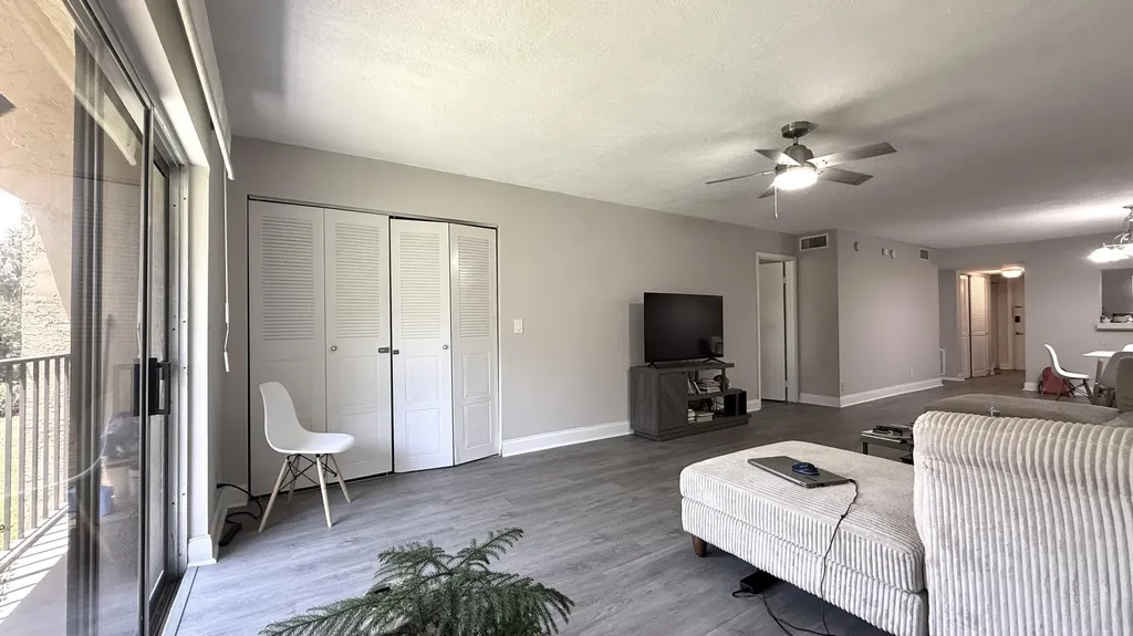 2925 SW 22nd Avenue Delray Beach FL 33445