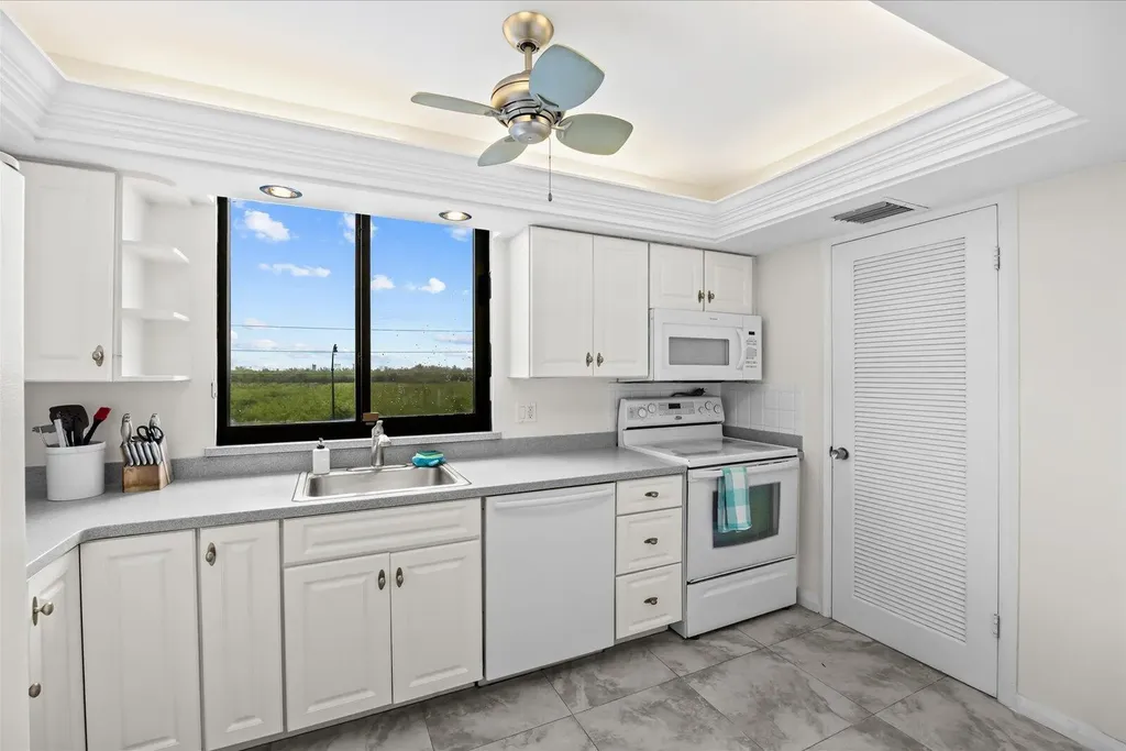 3452 NE Causeway Boulevard NE Jensen Beach FL 34957