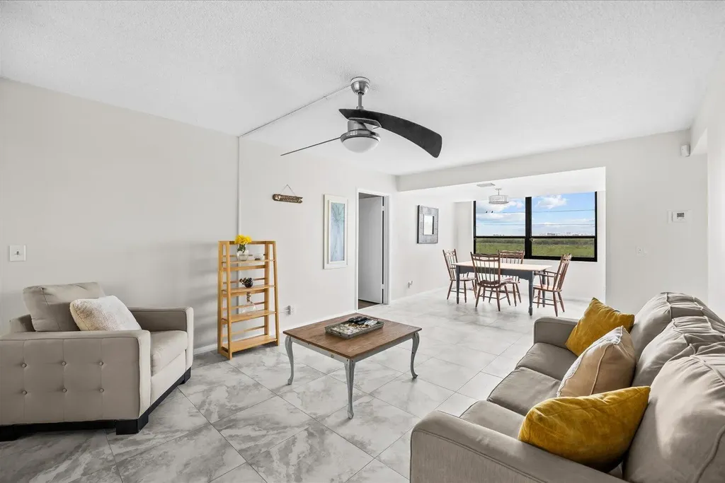 3452 NE Causeway Boulevard NE Jensen Beach FL 34957