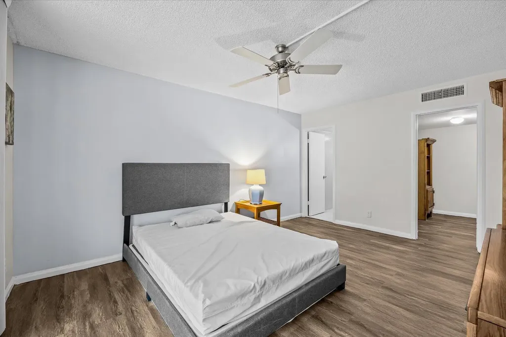 3452 NE Causeway Boulevard NE Jensen Beach FL 34957