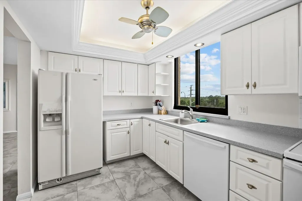 3452 NE Causeway Boulevard NE Jensen Beach FL 34957