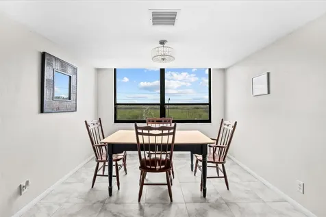3452 NE Causeway Boulevard NE Jensen Beach FL 34957