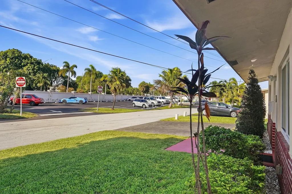 2908 NW 48th Street Tamarac FL 33309