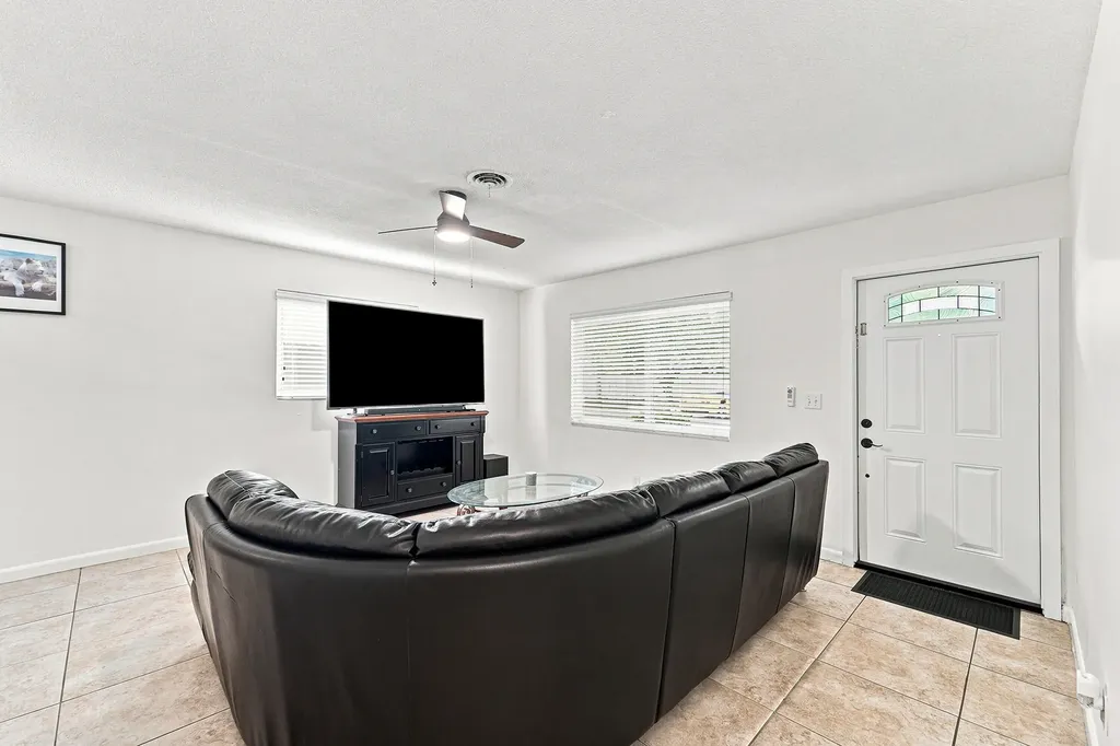 2908 NW 48th Street Tamarac FL 33309