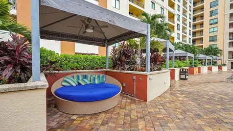 110 N Federal Highway Fort Lauderdale FL 33301