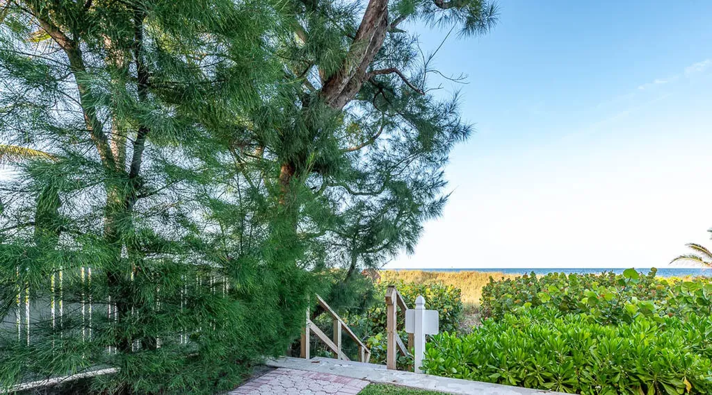 901 Bermuda Gardens Road Delray Beach FL 33483
