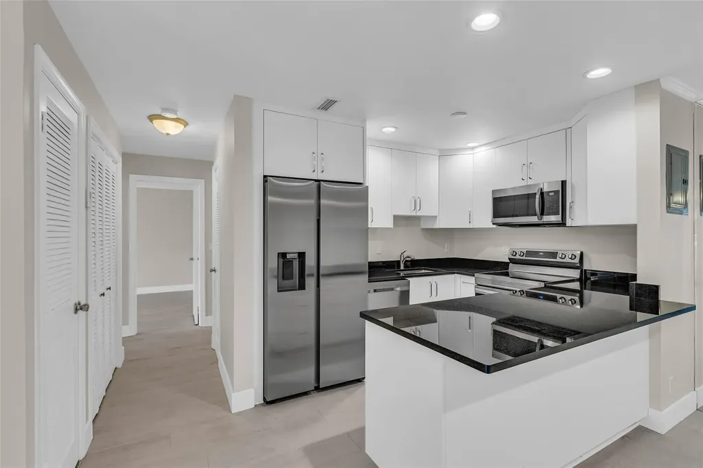 6319 Bay Club Drive Fort Lauderdale FL 33308