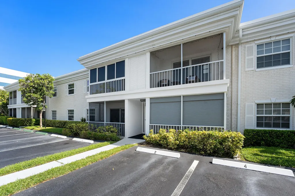 6319 Bay Club Drive Fort Lauderdale FL 33308