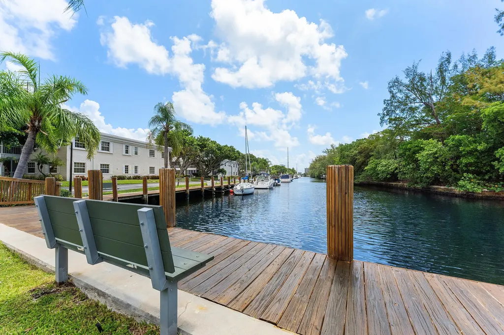 6319 Bay Club Drive Fort Lauderdale FL 33308