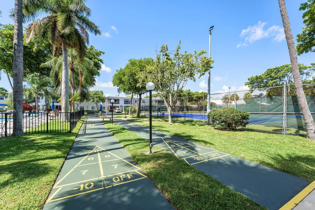 6319 Bay Club Drive Fort Lauderdale FL 33308