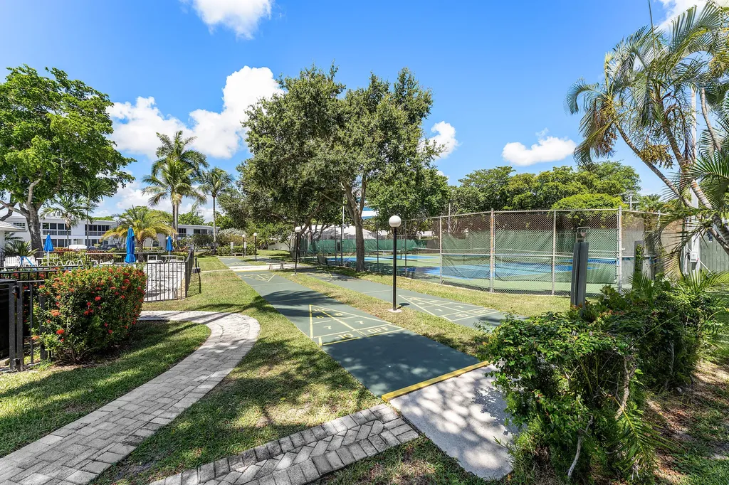 6319 Bay Club Drive Fort Lauderdale FL 33308