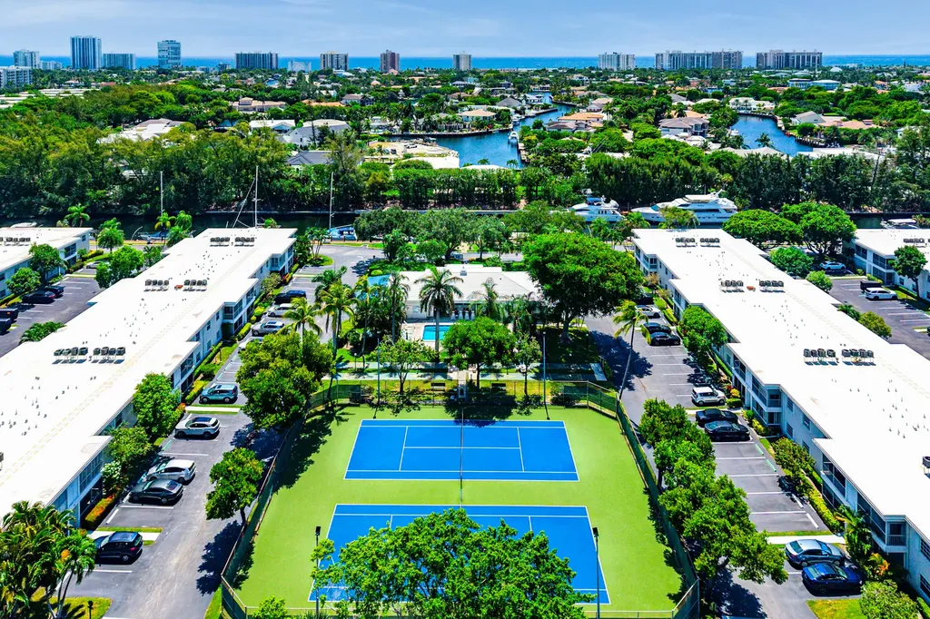 6319 Bay Club Drive Fort Lauderdale FL 33308