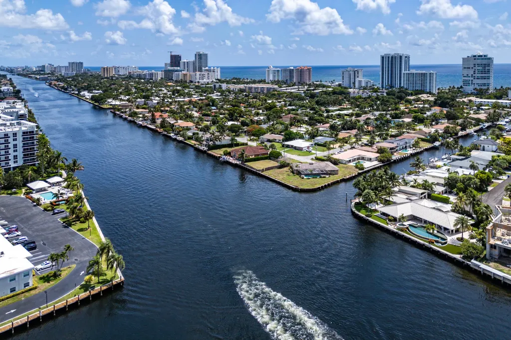 6319 Bay Club Drive Fort Lauderdale FL 33308