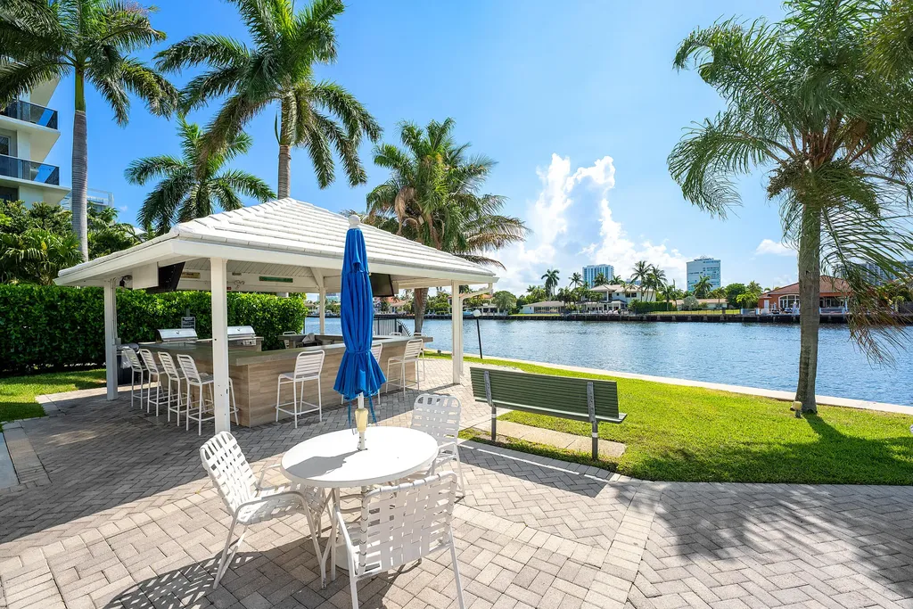 6319 Bay Club Drive Fort Lauderdale FL 33308
