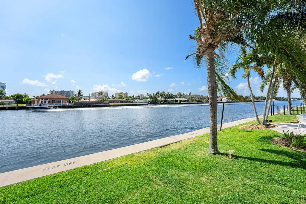 6319 Bay Club Drive Fort Lauderdale FL 33308