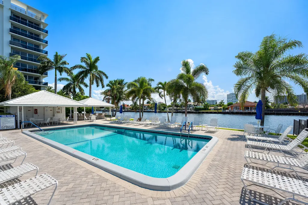 6319 Bay Club Drive Fort Lauderdale FL 33308