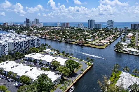 6319 Bay Club Drive Fort Lauderdale FL 33308