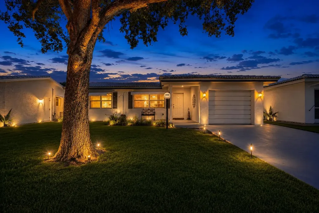 8960 NW 12th Place Plantation FL 33322