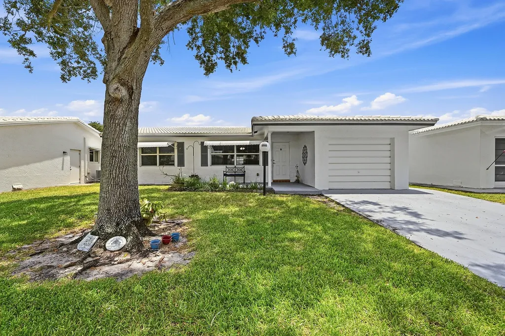8960 NW 12th Place Plantation FL 33322