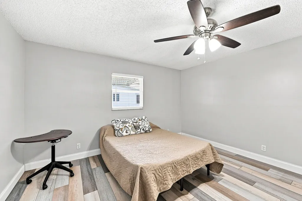8960 NW 12th Place Plantation FL 33322