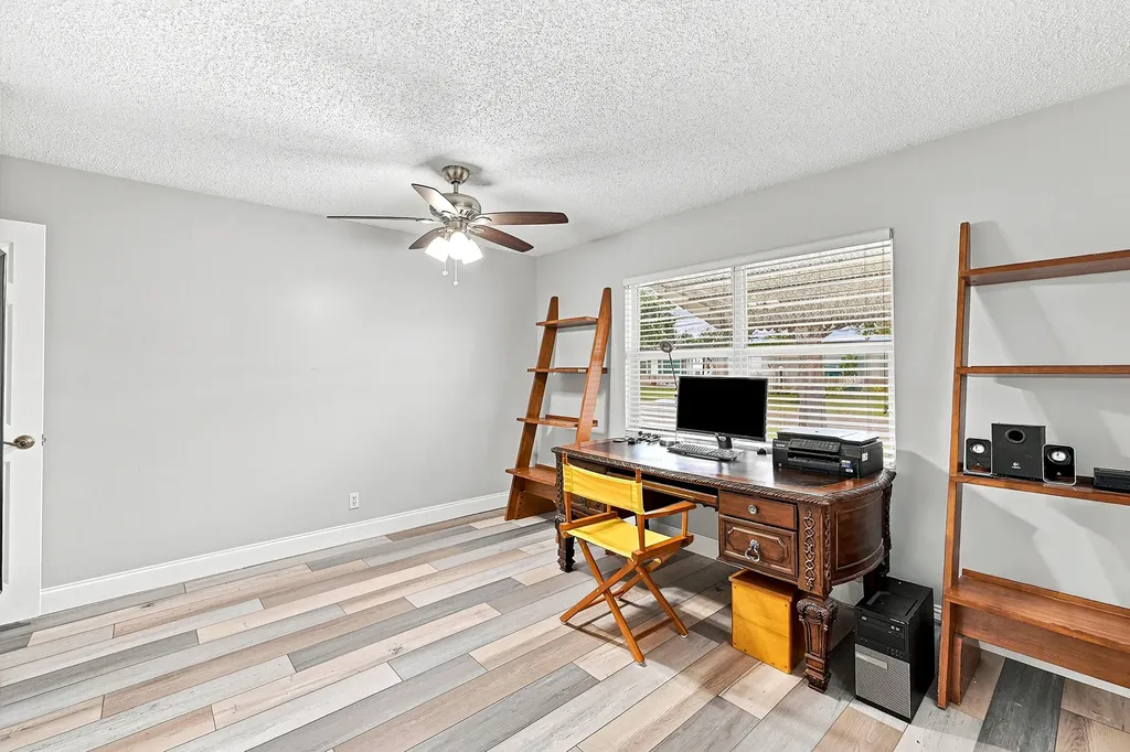 8960 NW 12th Place Plantation FL 33322